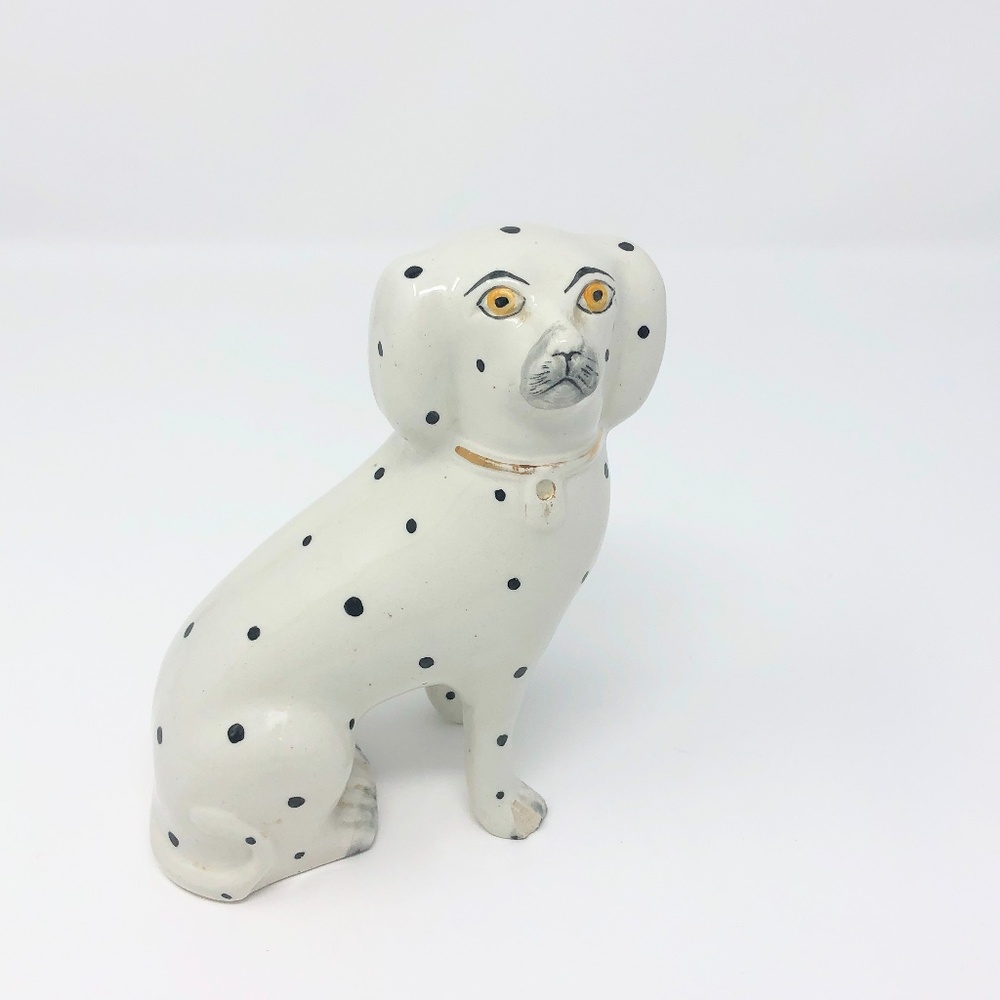 AUTHENTIC  WILLIAM KENT STAFFORDSHIRE DOG
